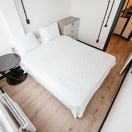 68 Hostel ビシュケク エクステリア 写真