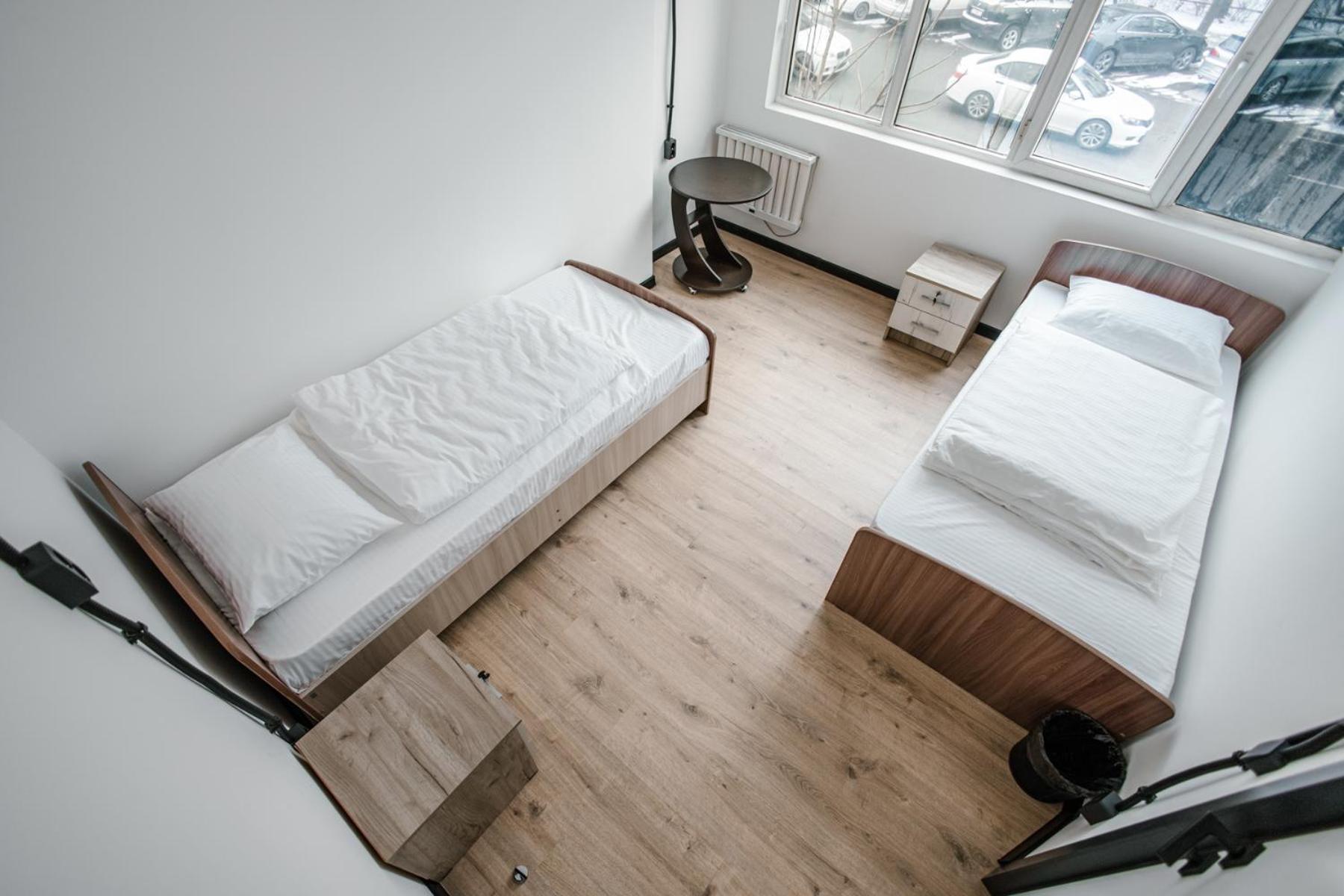68 Hostel ビシュケク エクステリア 写真
