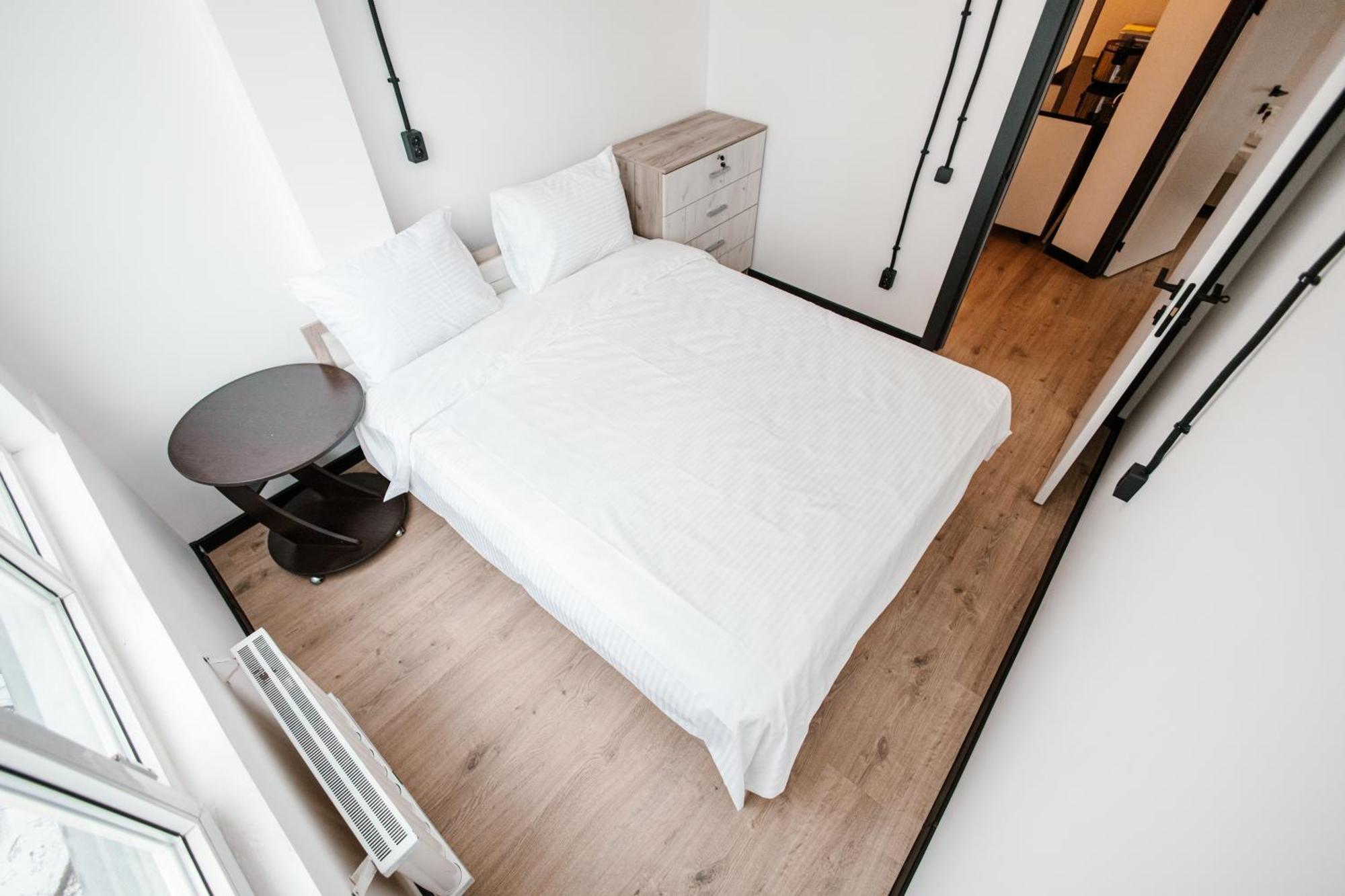 68 Hostel ビシュケク エクステリア 写真